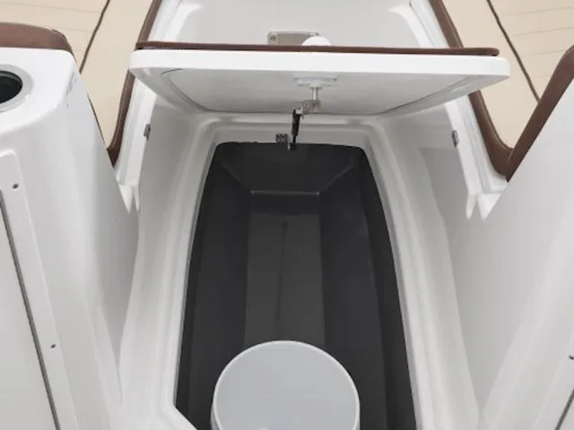 Slide: The Image of Yamaha 222 FSH Sport E 2025 - 41