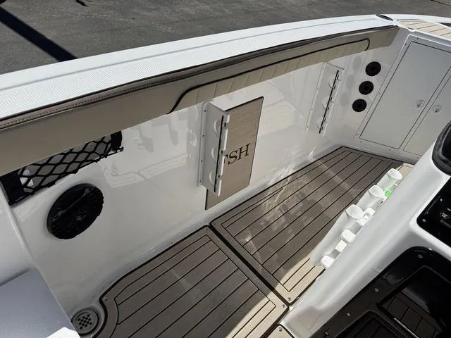 Slide: The Image of Yamaha 222 FSH Sport E 2025 - 8