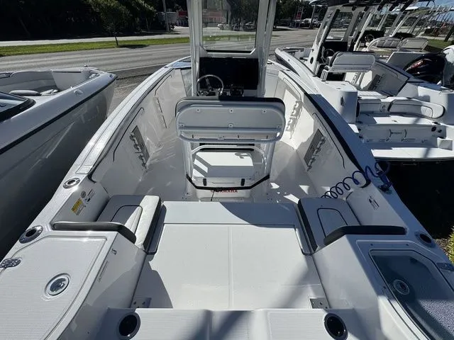 Slide: The Image of Yamaha 252 FSH Sport 2025 - 3