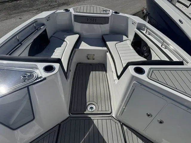 Slide: The Image of Yamaha 252 FSH Sport 2025 - 9