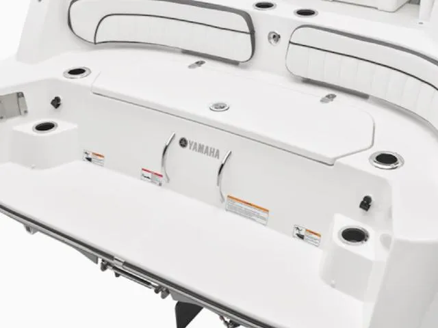 Slide: The Image of Yamaha 222 FSH Sport 2025 - 6