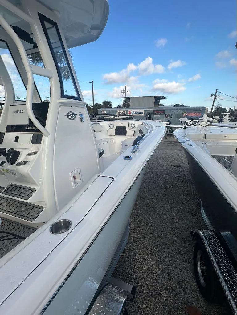 Slide: The Image of Tidewater 232 CC Adventure 2025 - 10