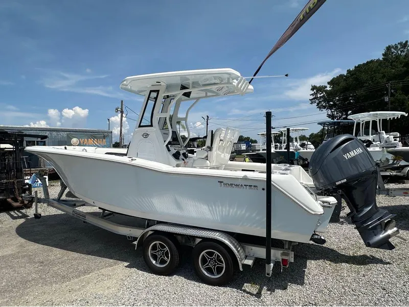 Slide: The Image of Tidewater 232 CC Adventure 2025 - 4