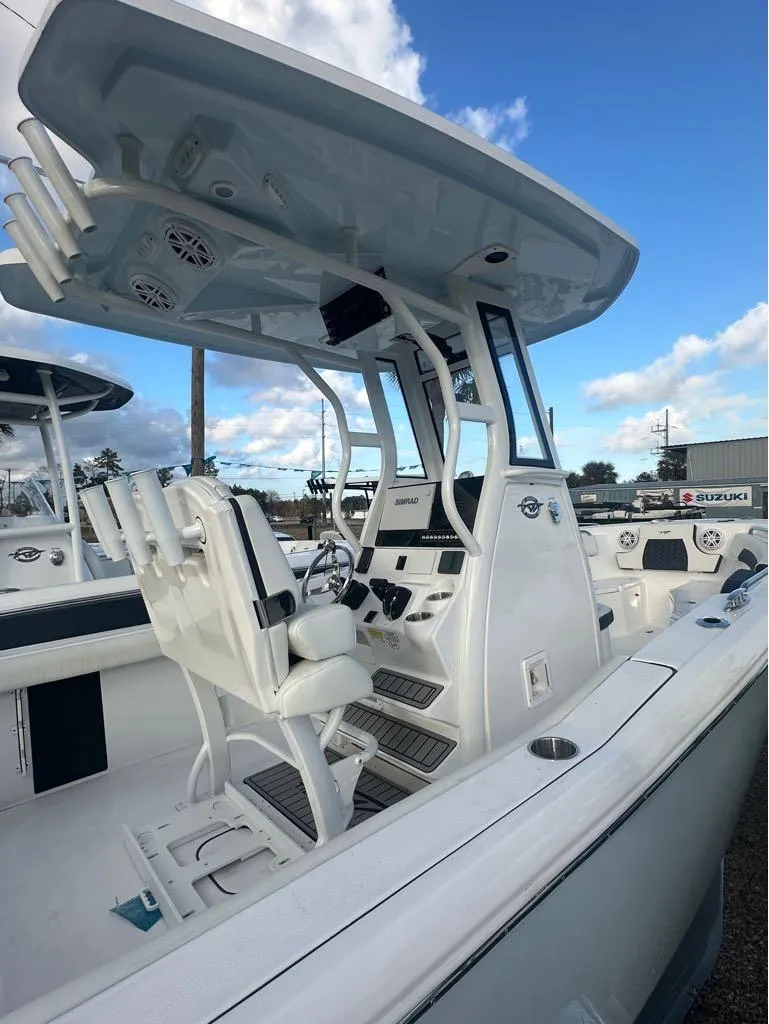 Slide: The Image of Tidewater 232 CC Adventure 2025 - 8