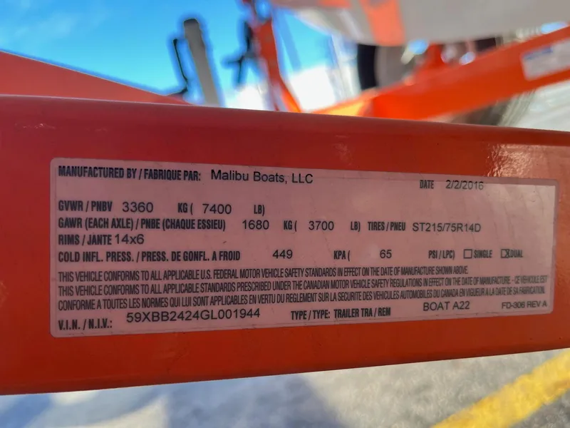 Slide: The Image of Label on 2016 Axis Boats A22 trailer, detailing specifications and compliance information. - 33