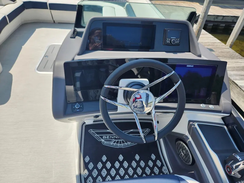 Slide: The Image of Bennington 28QXSBAX1SR 2025 - 11