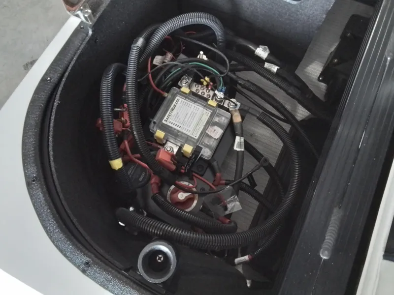 Slide: The Image of Bennington 28QXSBAX1SR 2025 - 67