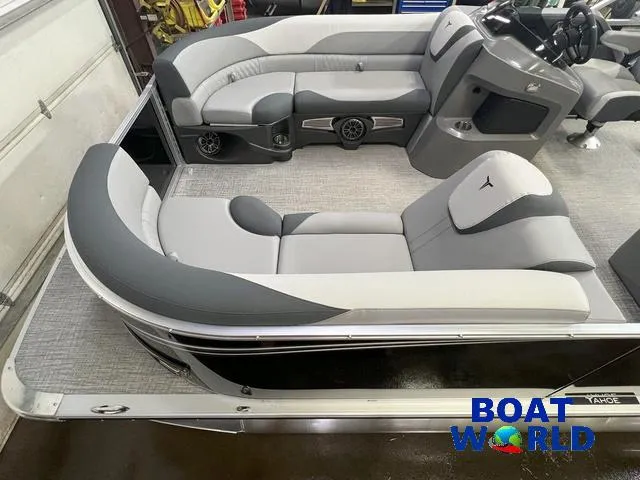 Slide: The Image of Tahoe LTZ 2385 Swingback (VRB) & Honda 4-Stroke EFI 2025 - 3