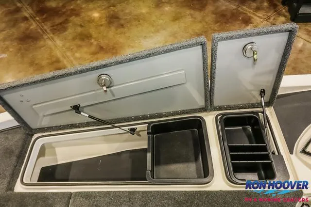 Slide: The Image of Caymas CX 21 PRO 2025 - 16