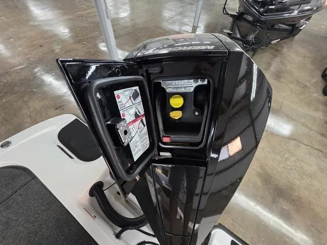 Slide: The Image of Caymas CX 20 PRO 2025 - 20