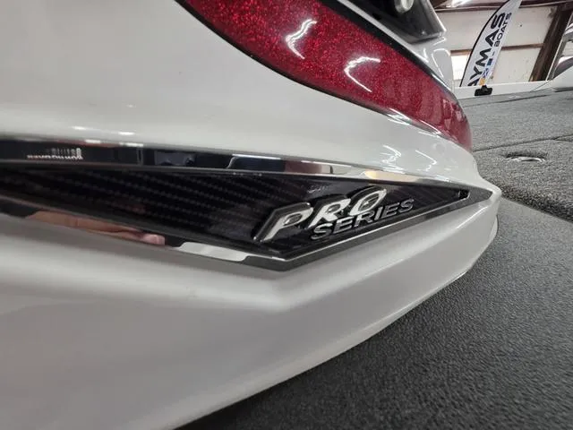 Slide: The Image of Caymas CX 20 PRO 2025 - 25