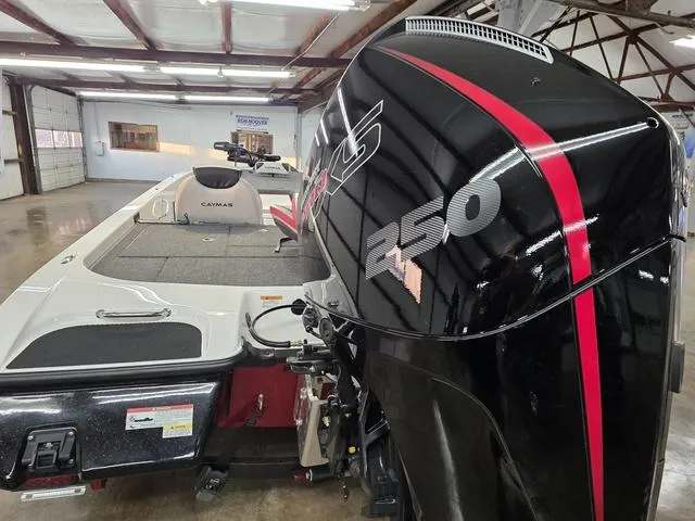 Slide: The Image of Caymas CX 20 PRO 2025 - 4