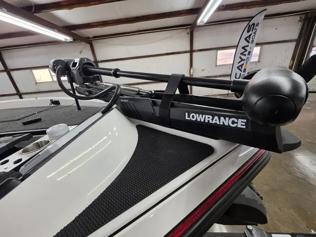 Slide: The Image of Caymas CX 20 PRO 2025 - 9