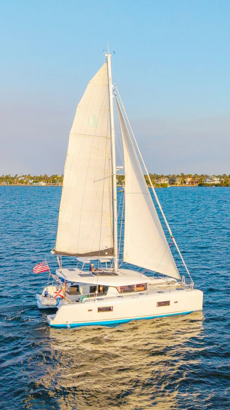 Slide: The Image of Lagoon 42 2019 - 111