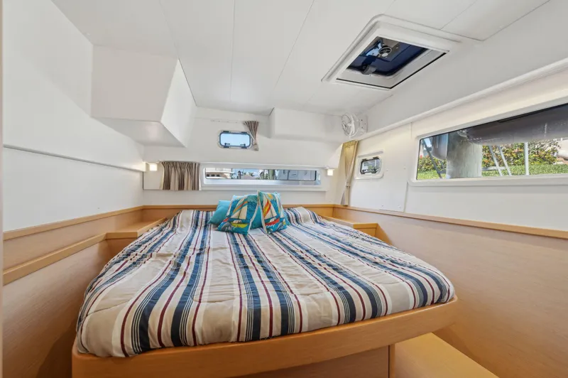 Slide: The Image of Lagoon 42 2019 - 73