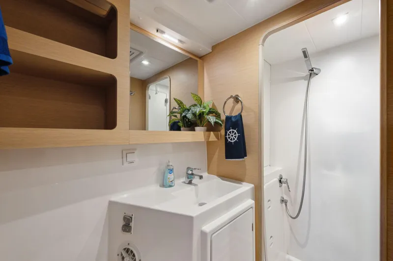 Slide: The Image of Lagoon 42 2019 - 76