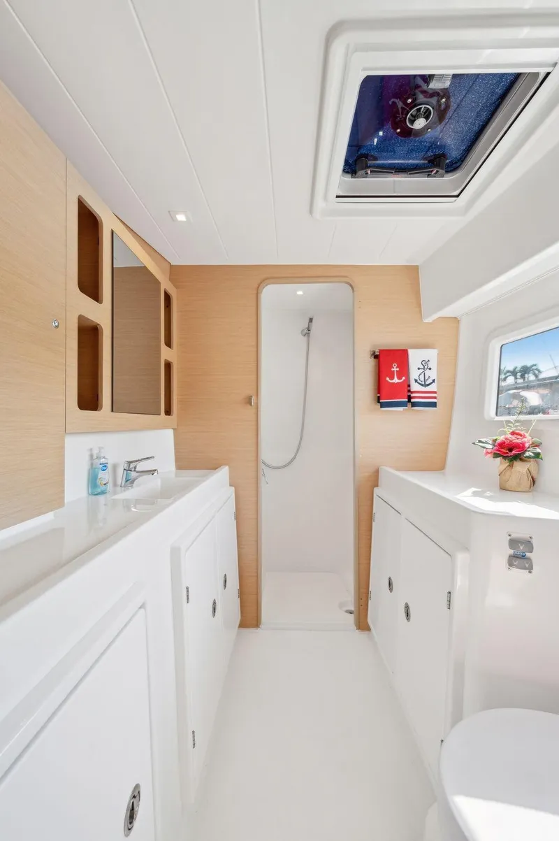 Slide: The Image of Lagoon 42 2019 - 85