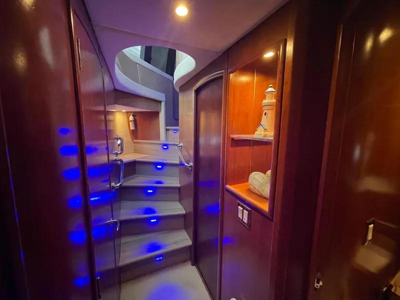 Slide: The Image of Carver Yachts 530 Voyager Pilothouse 1998 - 52