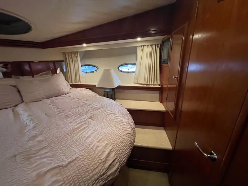 Slide: The Image of Carver Yachts 530 Voyager Pilothouse 1998 - 57