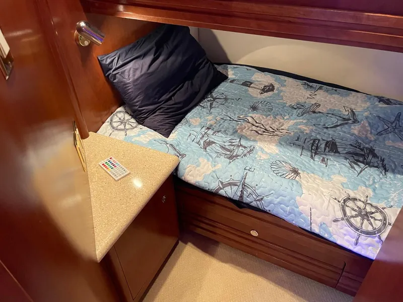 Slide: The Image of Carver Yachts 530 Voyager Pilothouse 1998 - 67