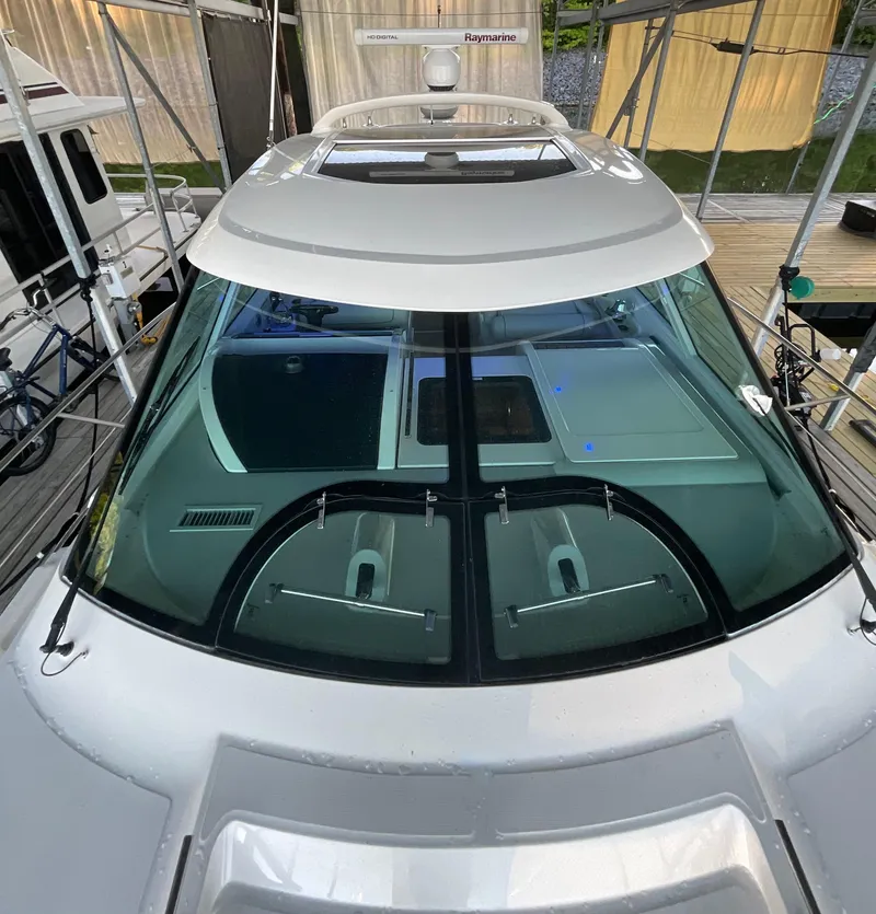 Slide: The Image of Sea Ray 450 Sundancer 2011 - 12