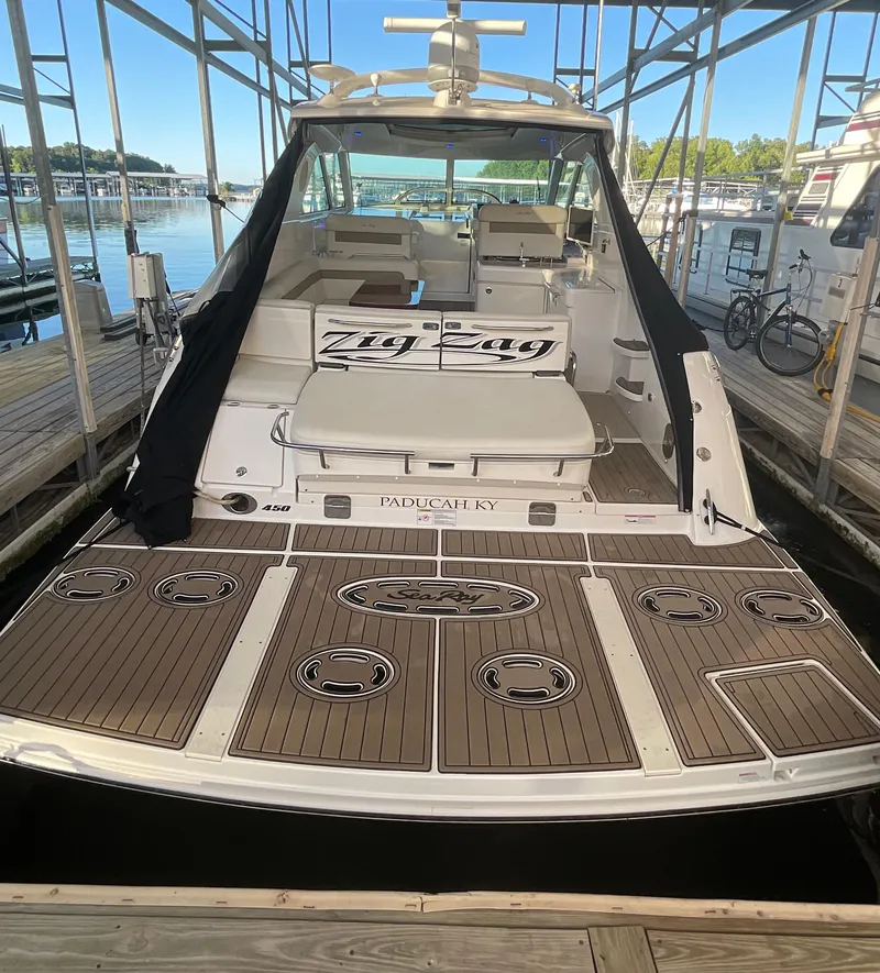 Slide: The Image of Sea Ray 450 Sundancer 2011 - 16