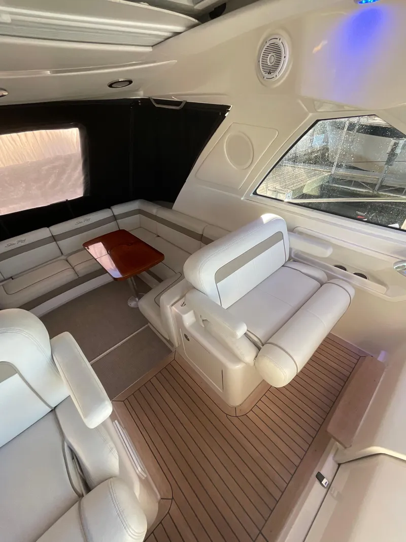 Slide: The Image of Sea Ray 450 Sundancer 2011 - 28