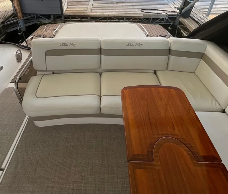 Slide: The Image of Sea Ray 450 Sundancer 2011 - 30