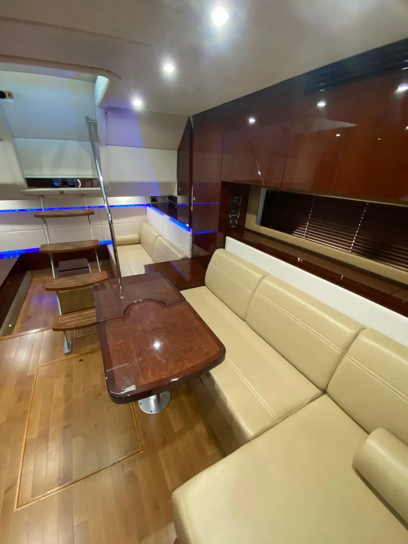 Slide: The Image of Sea Ray 450 Sundancer 2011 - 44