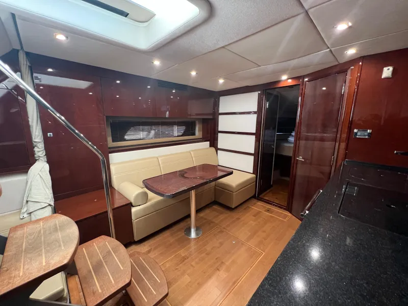 Slide: The Image of Sea Ray 450 Sundancer 2011 - 46