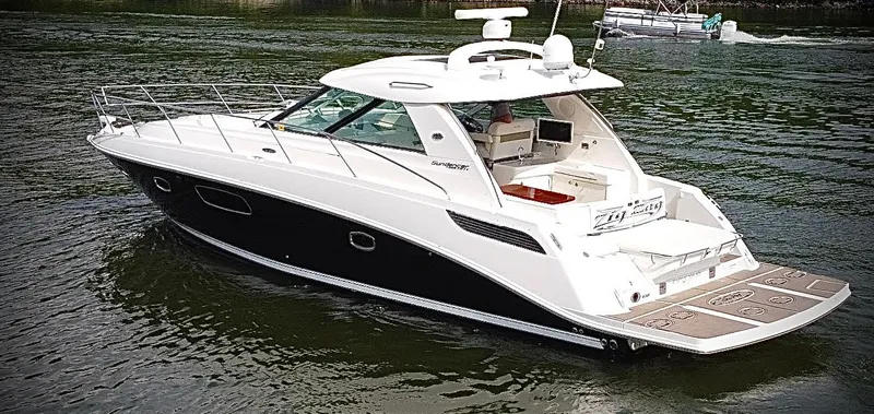 Slide: The Image of Sea Ray 450 Sundancer 2011 - 5