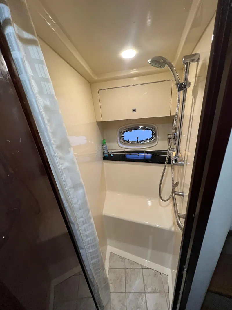 Slide: The Image of Sea Ray 450 Sundancer 2011 - 59