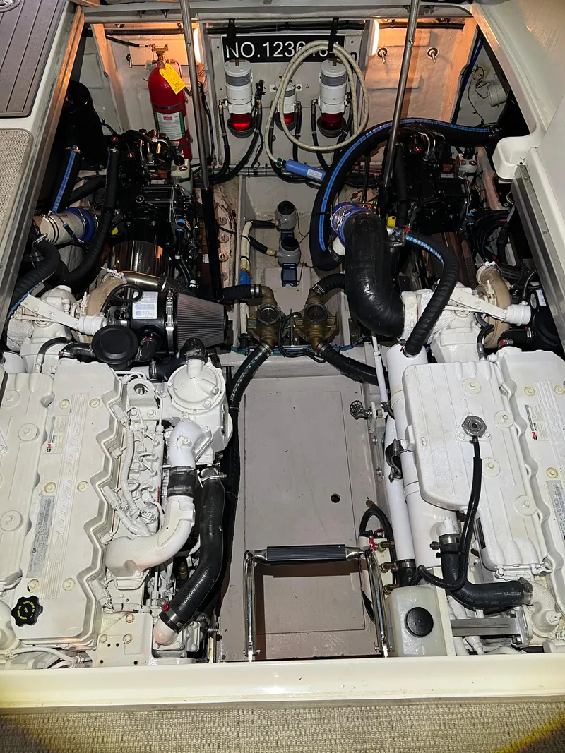 Slide: The Image of Sea Ray 450 Sundancer 2011 - 60