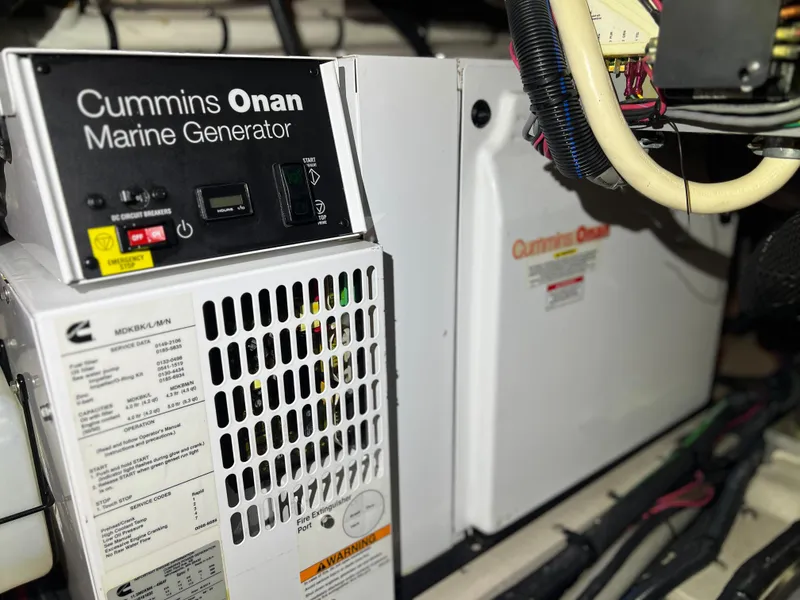 Slide: The Image of Sea Ray 450 Sundancer 2011 - 65