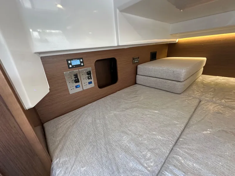 Slide: The Image of Jeanneau NC 1095 Fly 2021 - 63