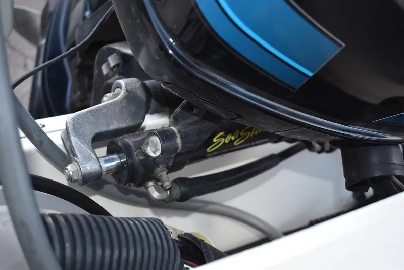 Slide: The Image of Aquasport 215 Explorer Walk-around 2001 - 56