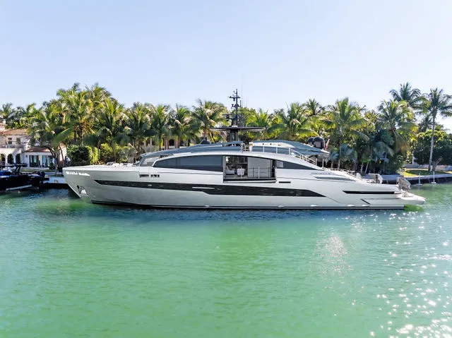Slide: The Image of Pershing GTX 116 2023 - 120
