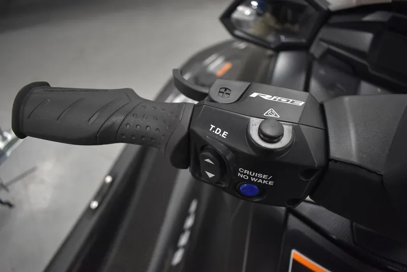 Slide: The Image of 2023 Yamaha WaveRunner VX Cruiser handlebar controls, featuring cruise and no wake mode. - 8