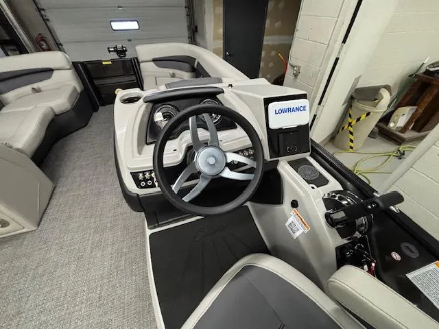 Slide: The Image of Barletta Cabrio 22UC 2025 - 22