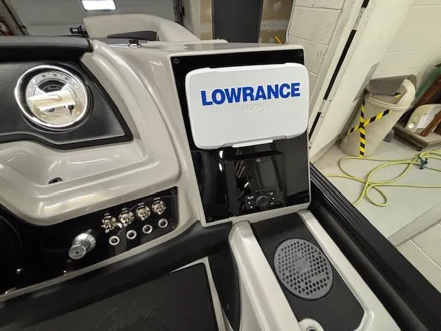 Slide: The Image of Barletta Cabrio 22UC 2025 - 23