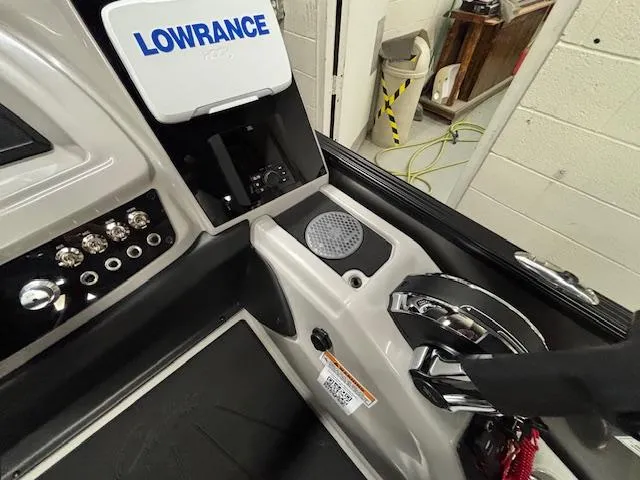 Slide: The Image of Barletta Cabrio 22UC 2025 - 25