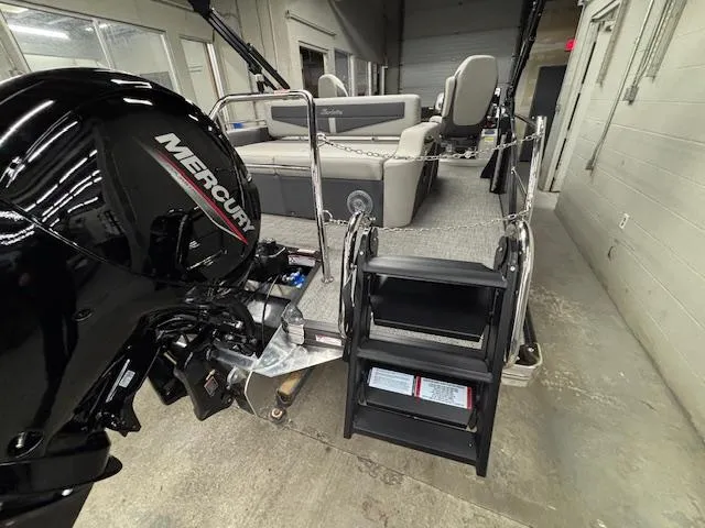 Slide: The Image of Barletta Cabrio 22UC 2025 - 33