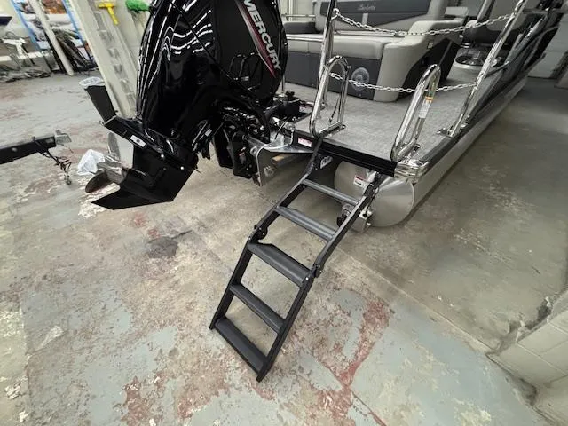 Slide: The Image of Barletta Cabrio 22UC 2025 - 34