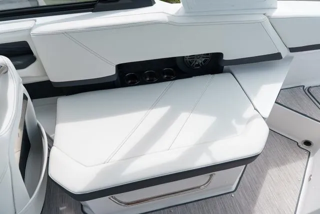 Slide: The Image of Cobalt R6 2025 - 9