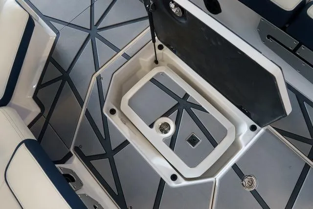 Slide: The Image of Nautique Super Air Nautique G25 Paragon 2025 - 22