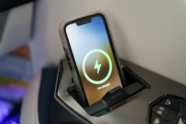 Slide: The Image of Nautique Super Air Nautique G25 Paragon 2025 - 44