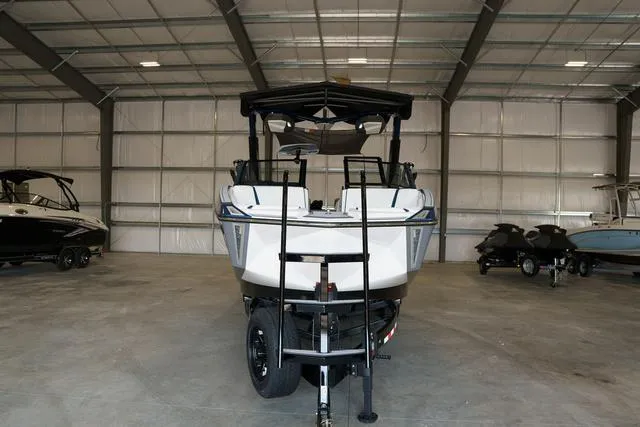 Slide: The Image of Nautique Super Air Nautique G25 Paragon 2025 - 5