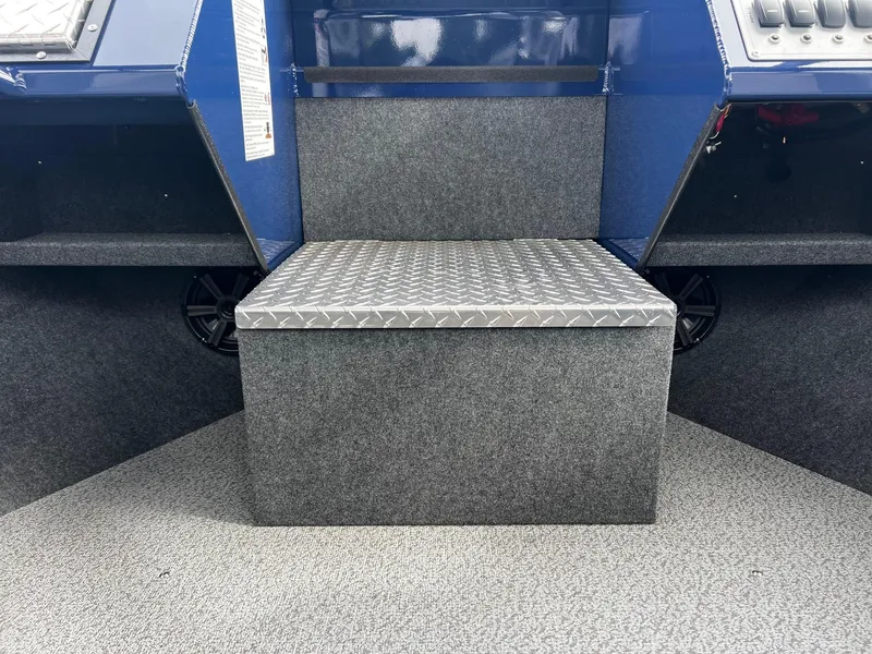 Slide: The Image of Thunder Jet 210 Luxor 2025 - 52