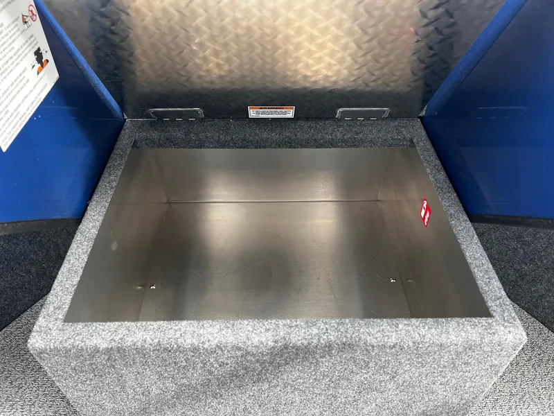 Slide: The Image of Thunder Jet 210 Luxor 2025 - 53