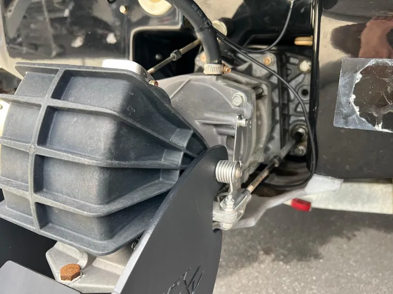 Slide: The Image of Yamaha 190 FSH Deluxe 2017 - 4